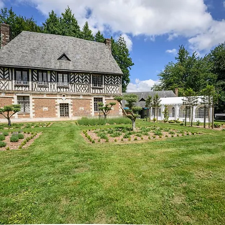 Azur 2 à 6 Pers, Manoir De Cléville *